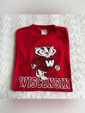 Vintage University of Wisconsin Shirt Tee Mens XXL Red Bucky Badger UW Madison